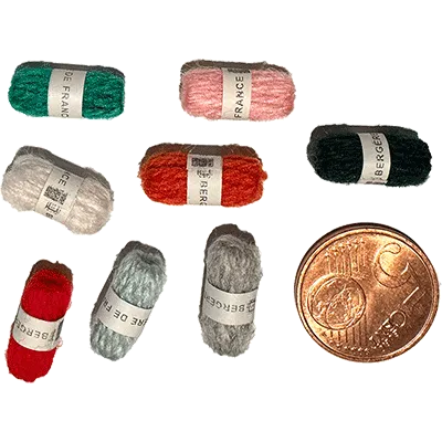 Miniature - sac 8 pelotes de laine miniatures